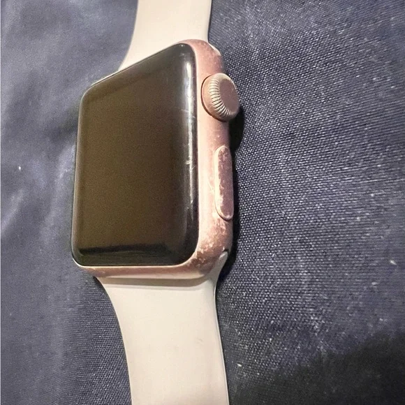 Apple Watch Series 1 - Picture 2 of 6